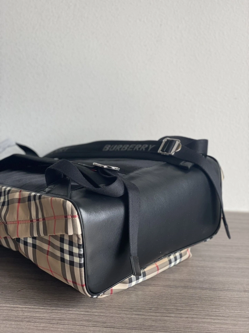 Bv*b*rry backpacks 4237f-0143