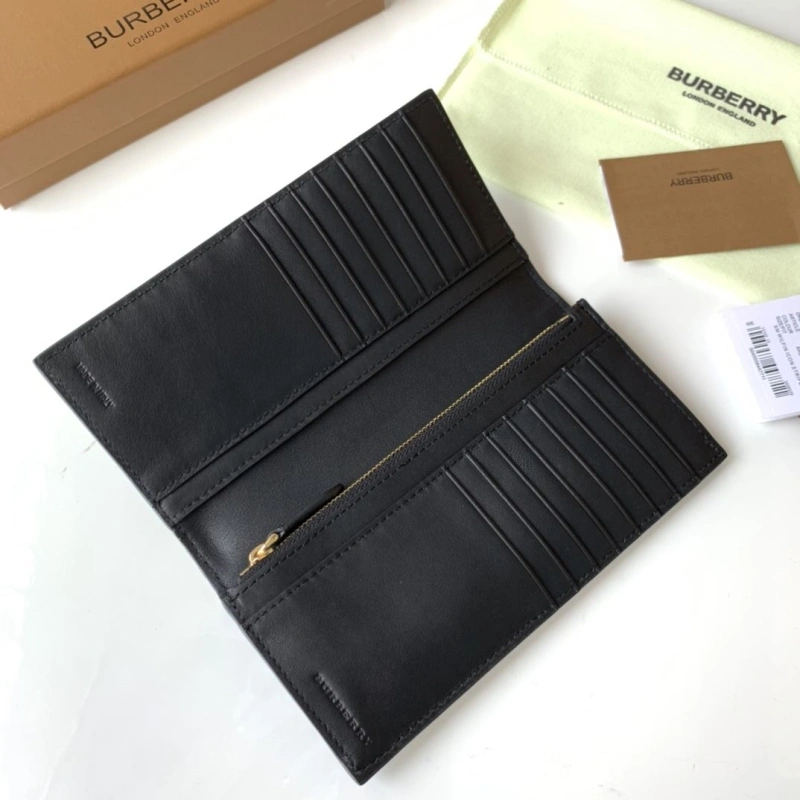 Bv*b*rry wallets 4237f-0157