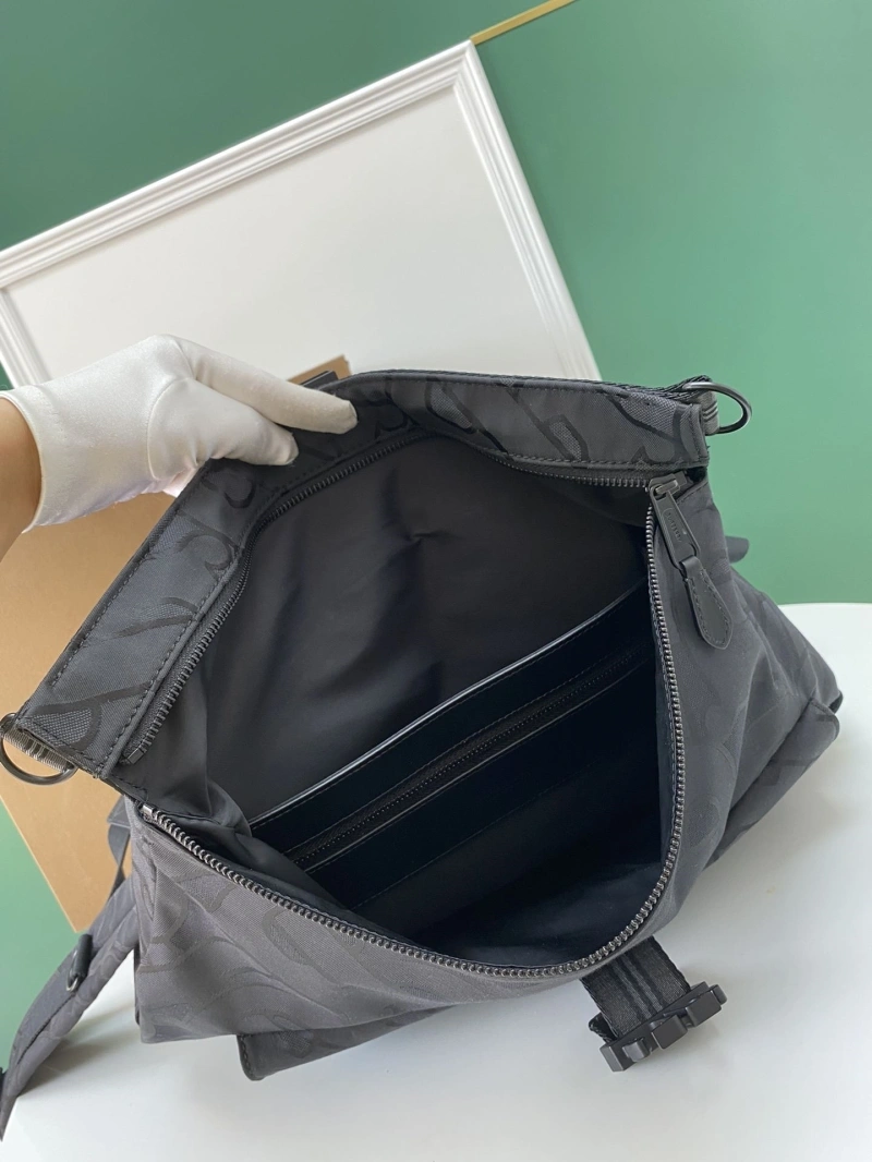 Bv*b*rry backpacks 4237f-0176