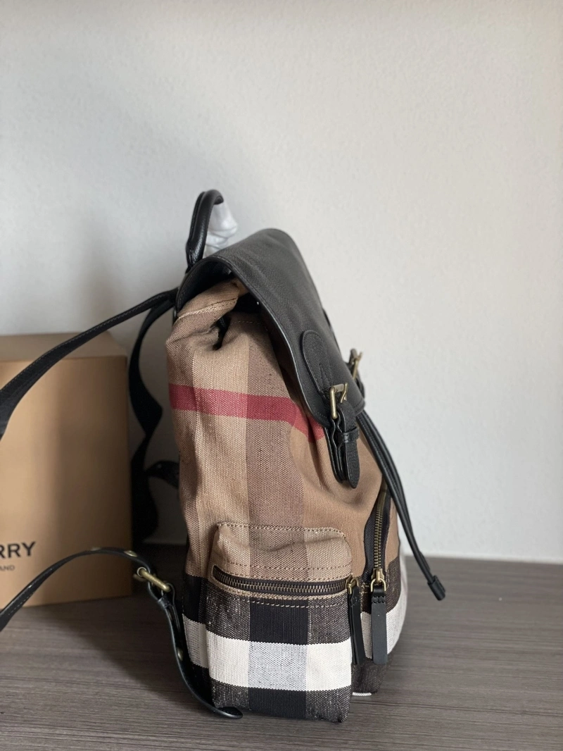 Bv*b*rry backpacks 4237f-0216