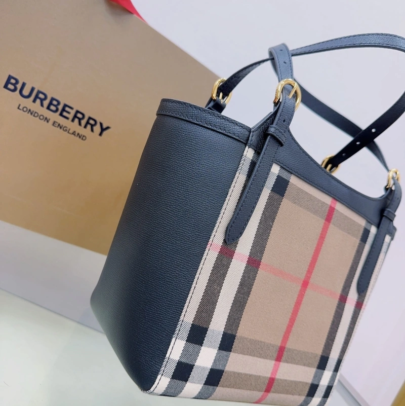 Bv*b*rry shopping bags 4237f-0222