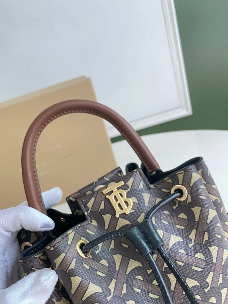 Bv*b*rry bucket bags 4237f-0242