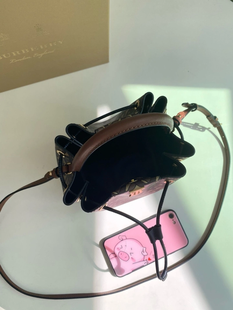 Bv*b*rry bucket bags 4237f-0242
