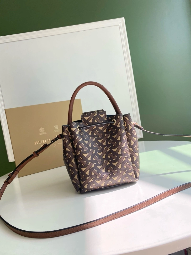 Bv*b*rry bucket bags 4237f-0242