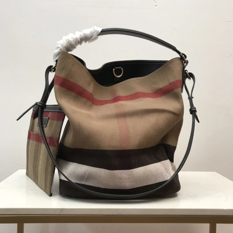 Bv*b*rry shopping bags 4237f-0258