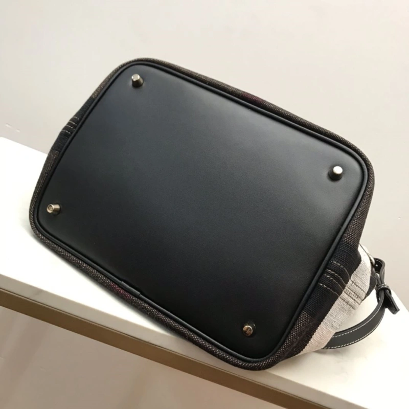 Bv*b*rry shopping bags 4237f-0258