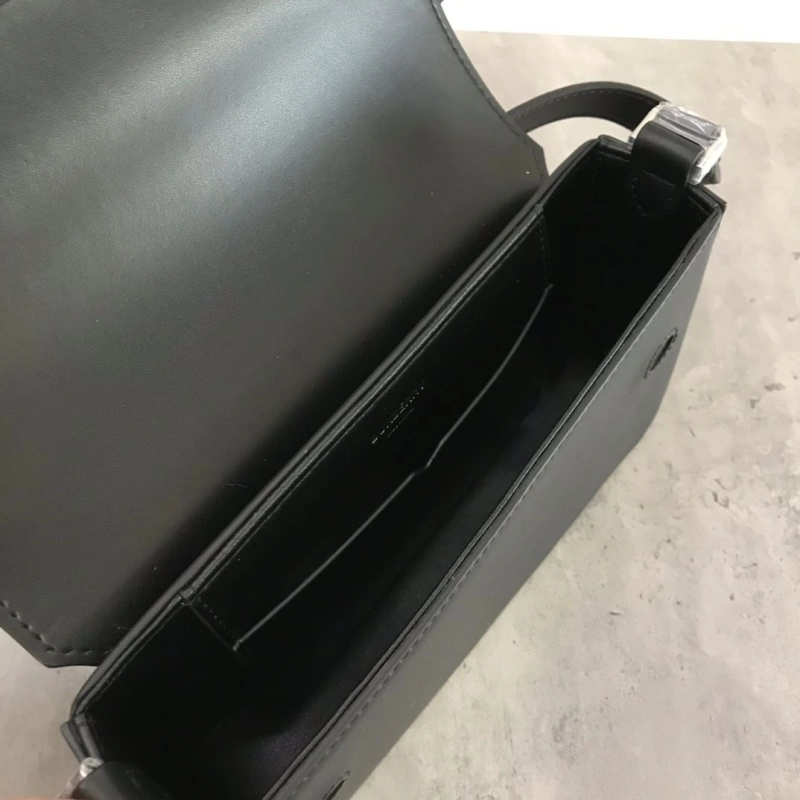 Bv*b*rry top handle bags 4237f-0268