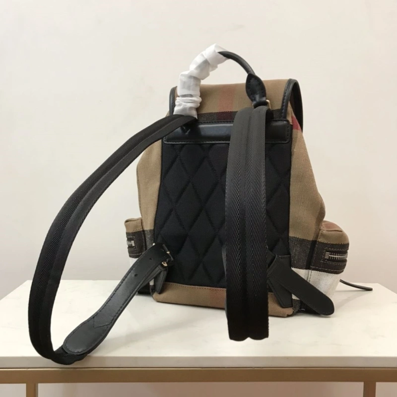 Bv*b*rry backpacks 4237f-0270