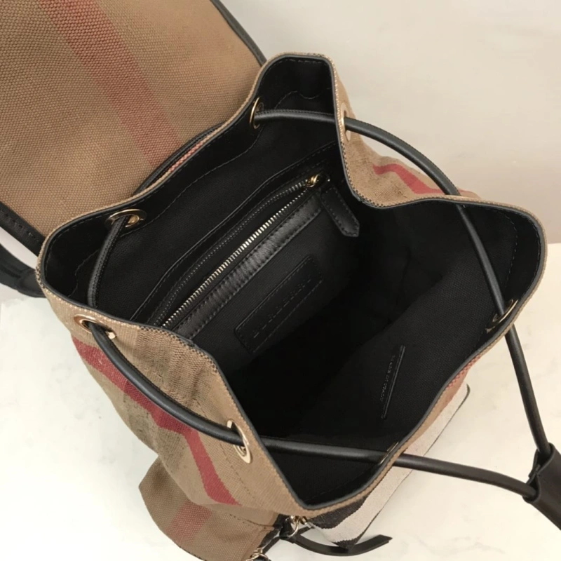 Bv*b*rry backpacks 4237f-0270
