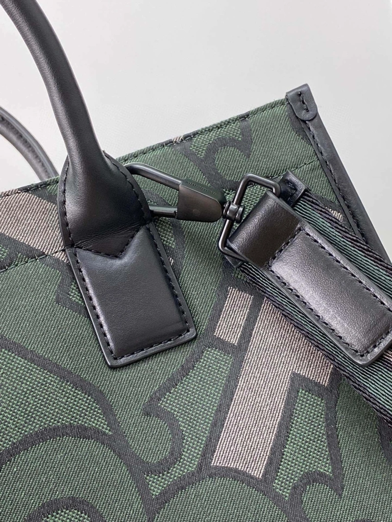 Bv*b*rry shopping bags 4237f-0273