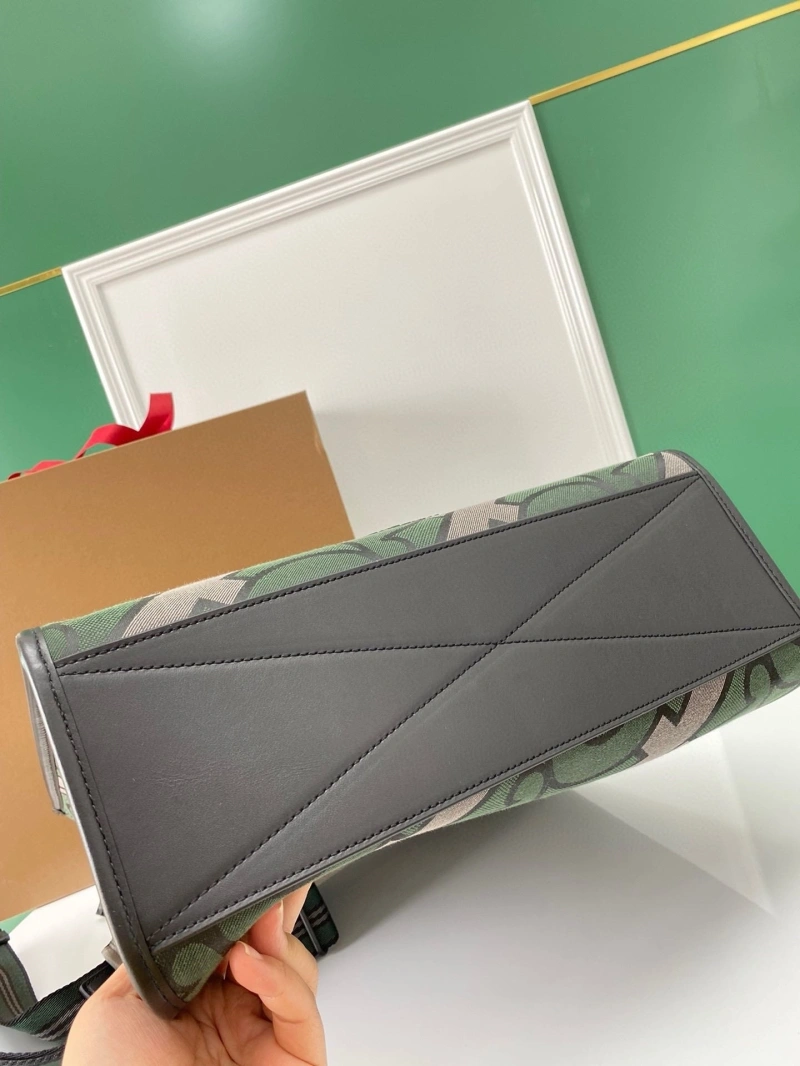 Bv*b*rry shopping bags 4237f-0273