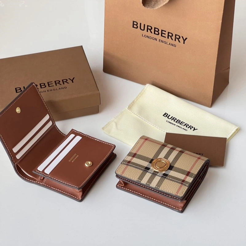 Bv*b*rry wallets 4237f-0288
