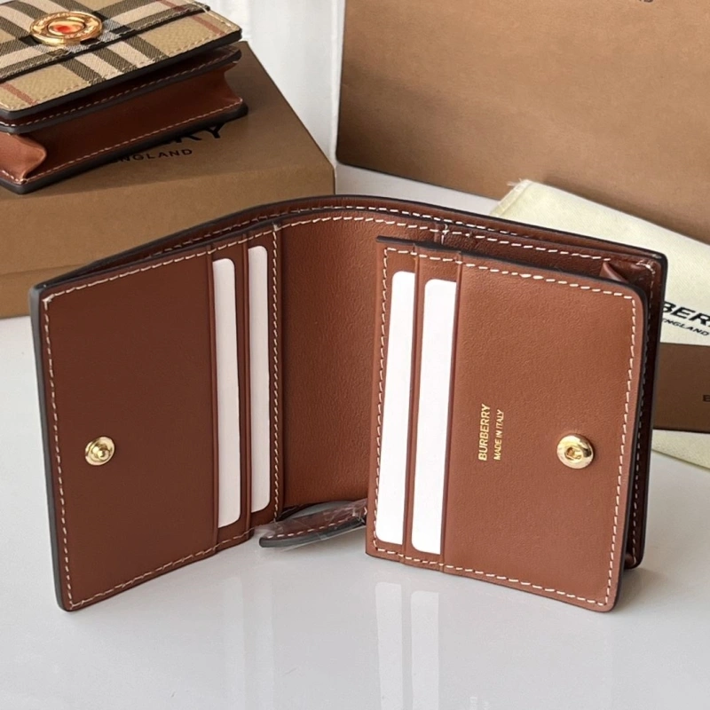 Bv*b*rry wallets 4237f-0288
