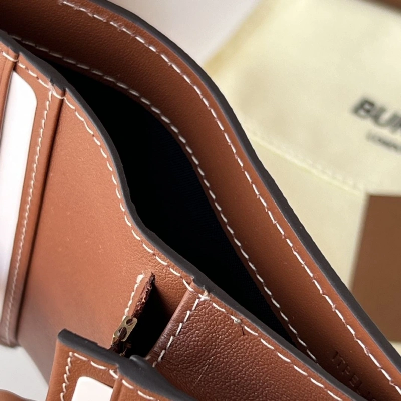 Bv*b*rry wallets 4237f-0288