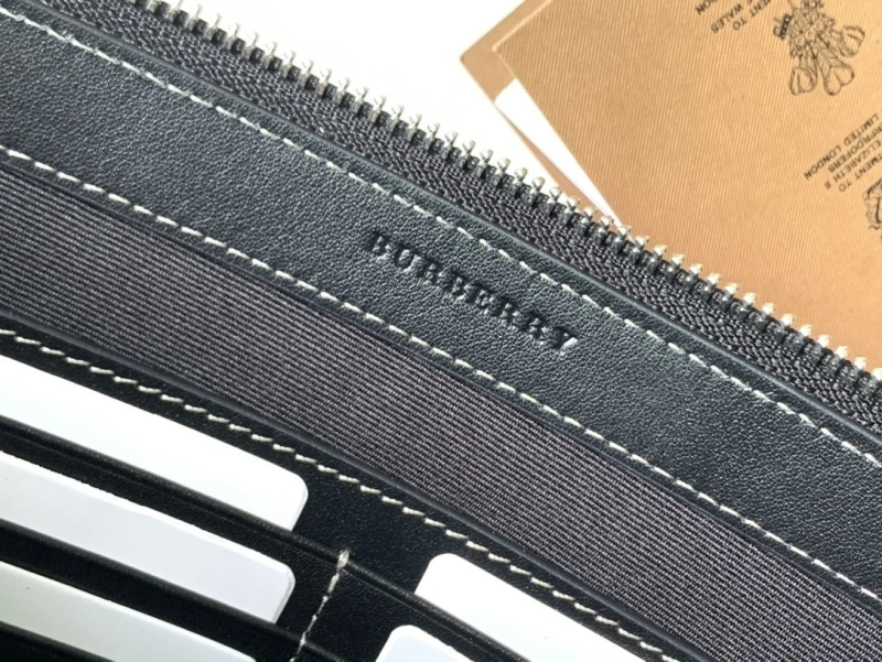 Bv*b*rry wallets 4237f-0292