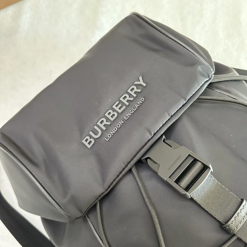 Bv*b*rry backpacks 4237f-0295