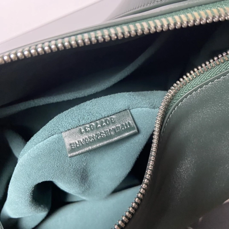 Bv*b*rry top handle bags 4237f-0339