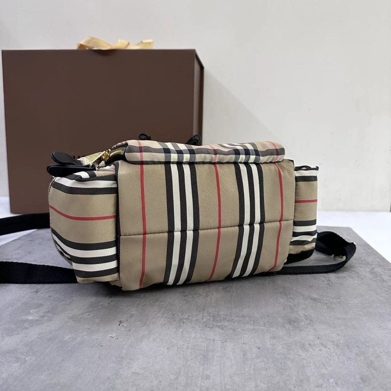 Bv*b*rry backpacks 4237f-0357