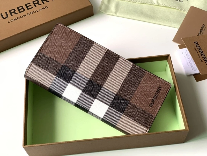 Bv*b*rry wallets 4237f-0358