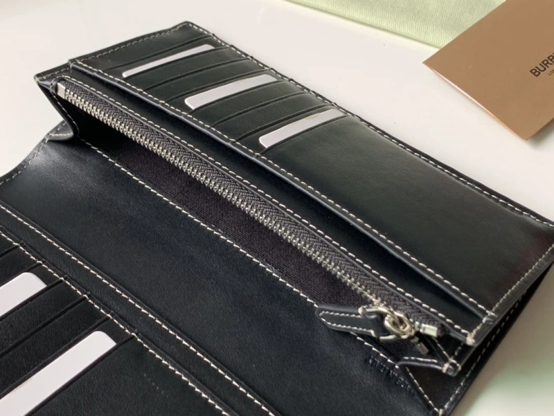 Bv*b*rry wallets 4237f-0358