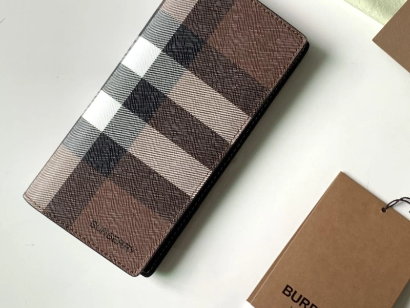Bv*b*rry wallets 4237f-0358