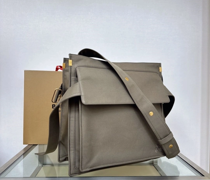 Bv*b*rry backpacks 4237f-0366
