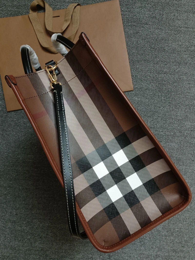 Bv*b*rry shopping bags 4237f-0384