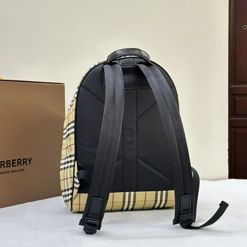 Bv*b*rry backpacks 4237f-0393