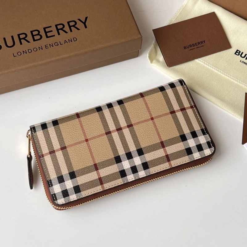 Bv*b*rry wallets 4237f-0408