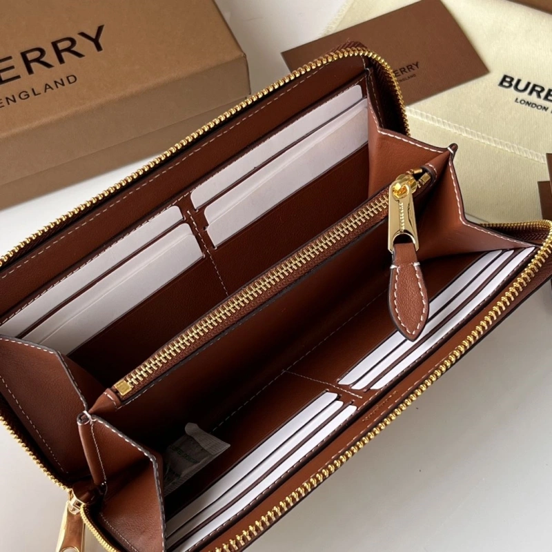 Bv*b*rry wallets 4237f-0408