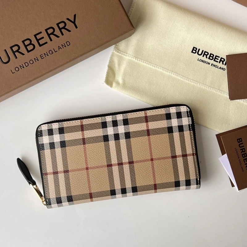Bv*b*rry wallets 4237f-0409
