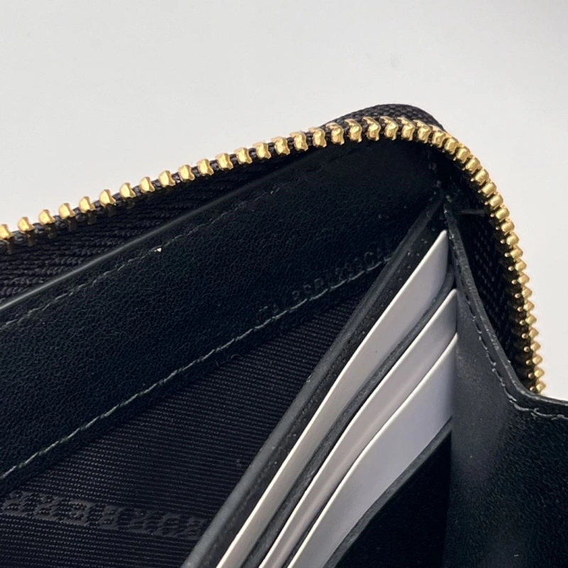 Bv*b*rry wallets 4237f-0409