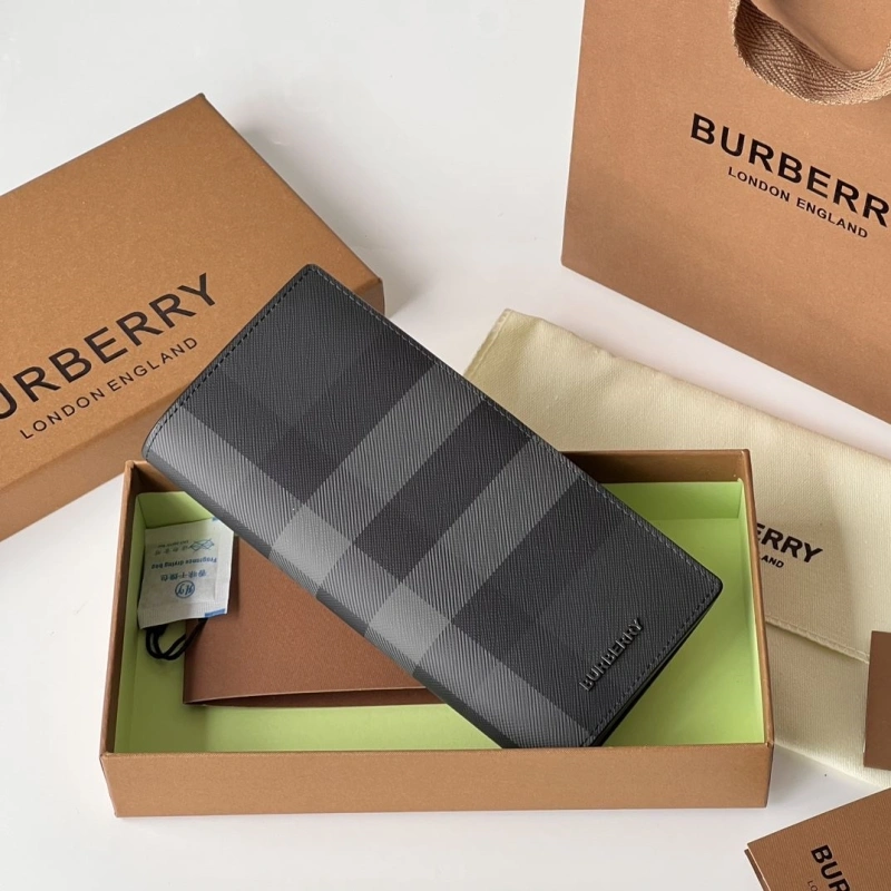 Bv*b*rry wallets 4237f-0419