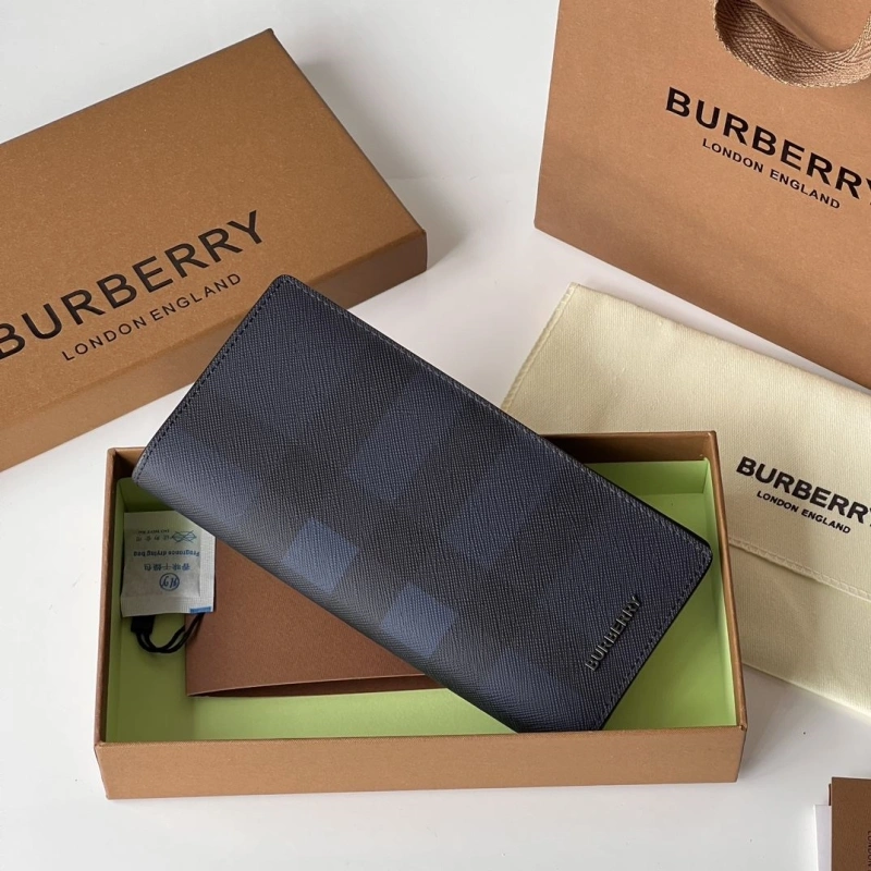 Bv*b*rry wallets 4237f-0420