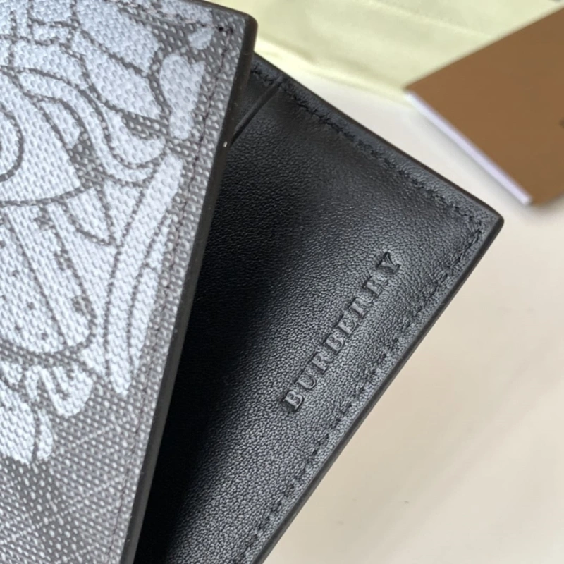 Bv*b*rry wallets 4237f-0433