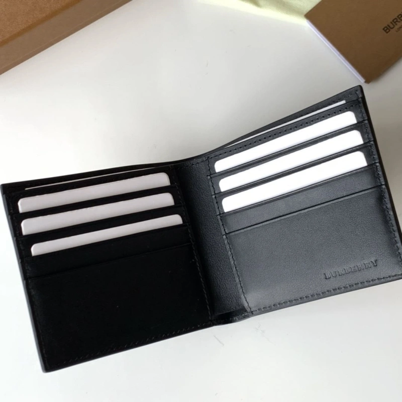 Bv*b*rry wallets 4237f-0433