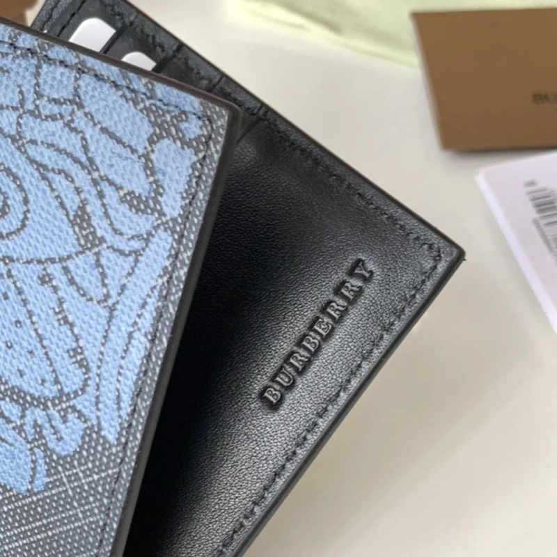 Bv*b*rry wallets 4237f-0434