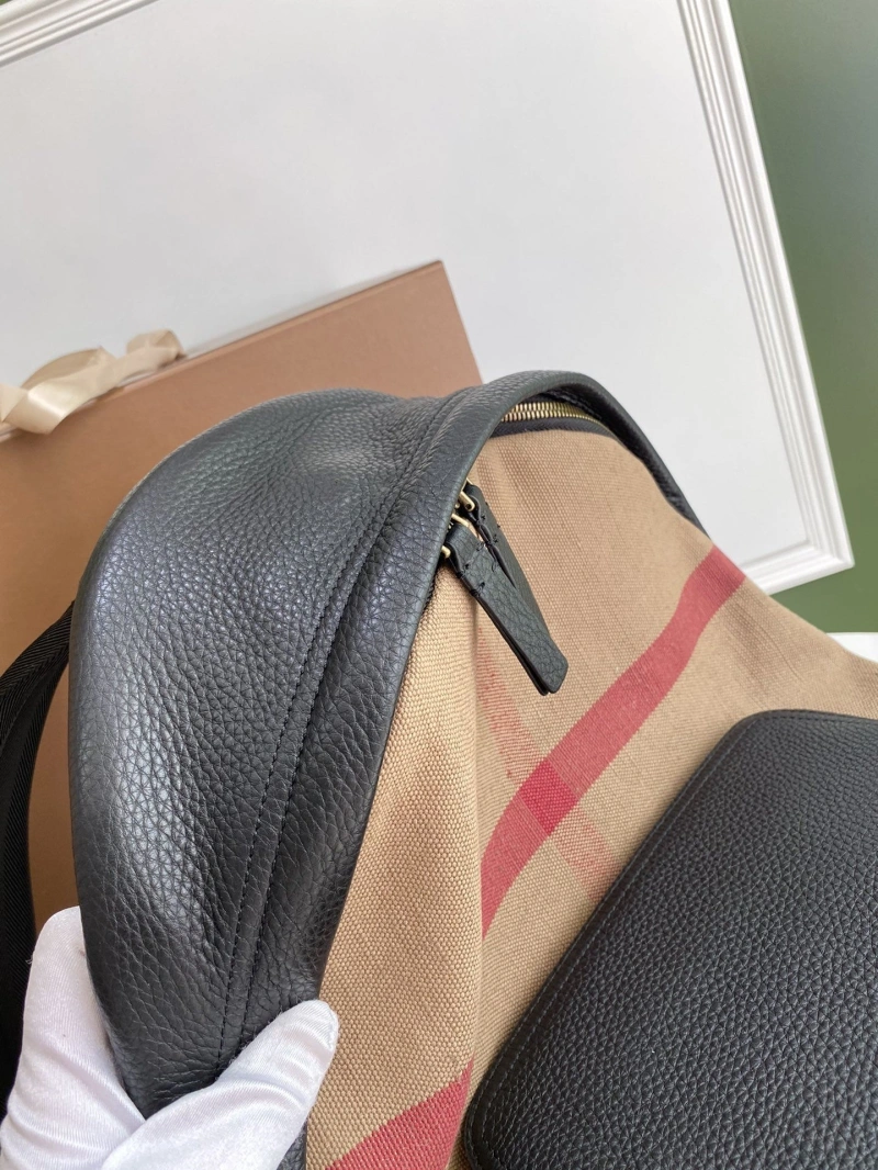 Bv*b*rry backpacks 4237f-0441