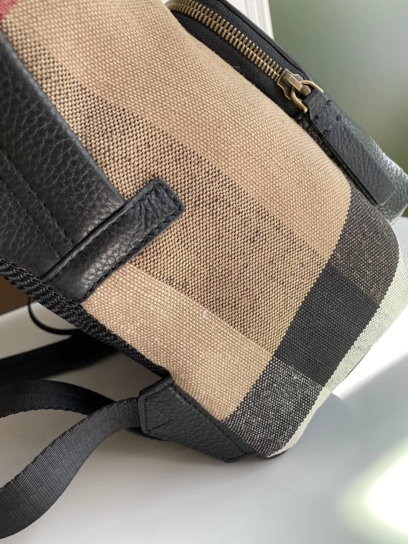 Bv*b*rry backpacks 4237f-0441