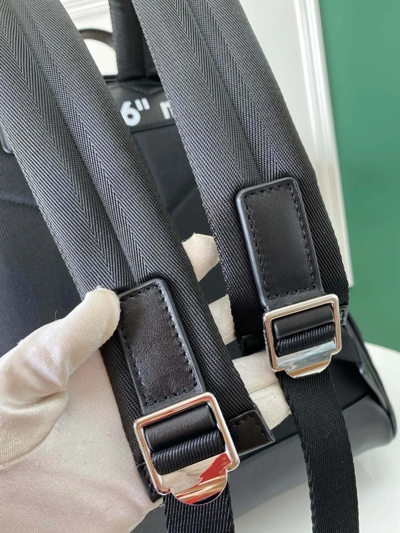 Bv*b*rry backpacks 4237f-0448
