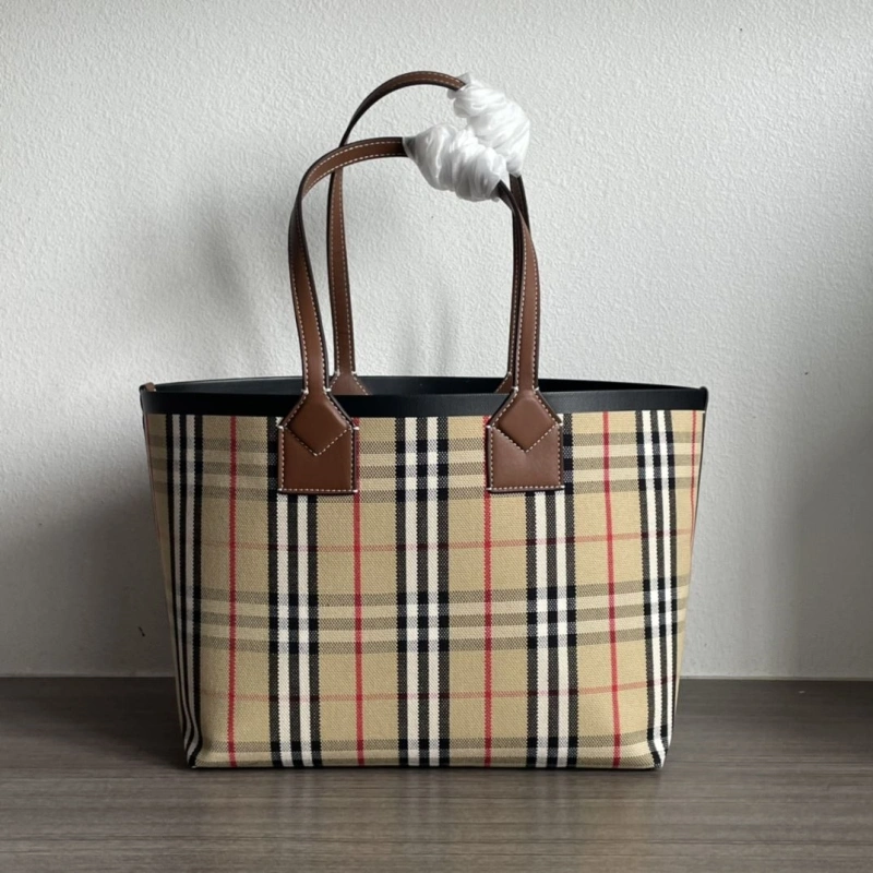 Bv*b*rry shopping bags 4237f-0449