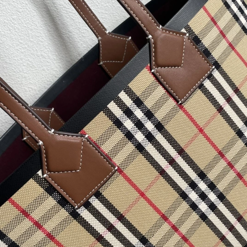 Bv*b*rry shopping bags 4237f-0449