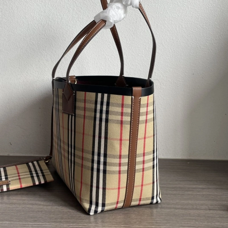 Bv*b*rry shopping bags 4237f-0449