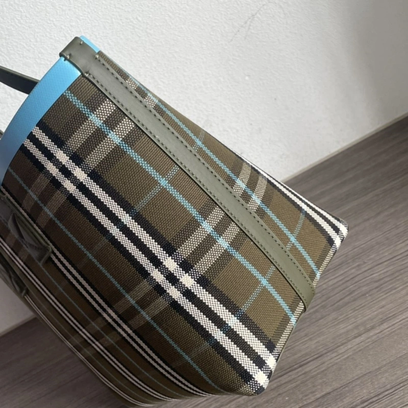 Bv*b*rry shopping bags 4237f-0450