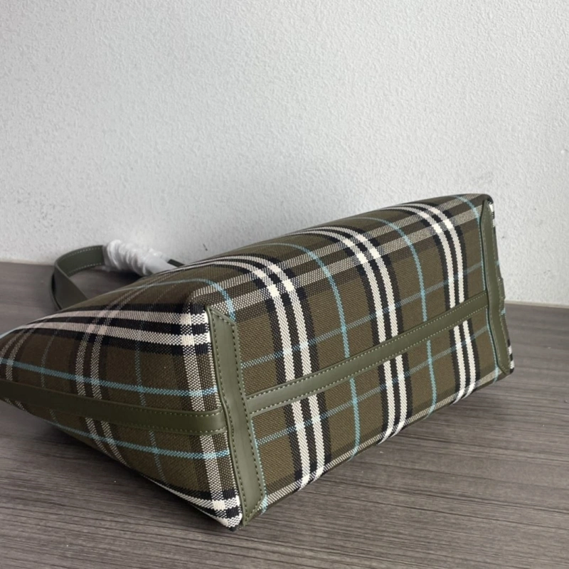Bv*b*rry shopping bags 4237f-0450