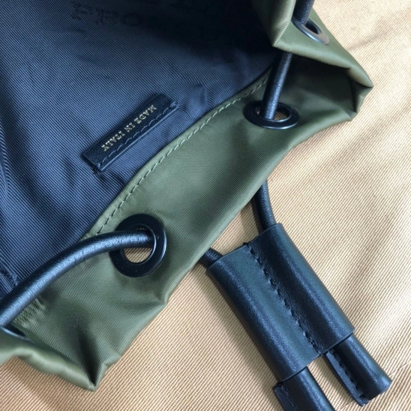 Bv*b*rry backpacks 4237f-0455
