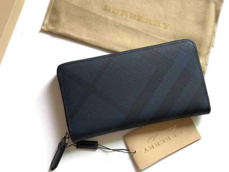Bv*b*rry wallets 4237f-0521