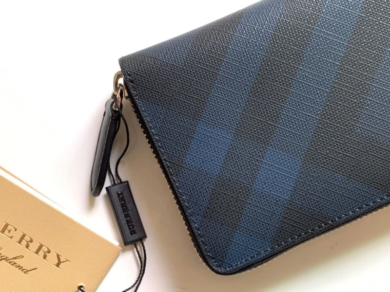 Bv*b*rry wallets 4237f-0521