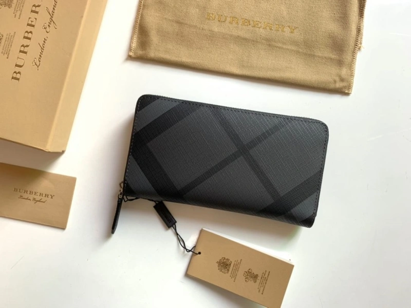 Bv*b*rry wallets 4237f-0522