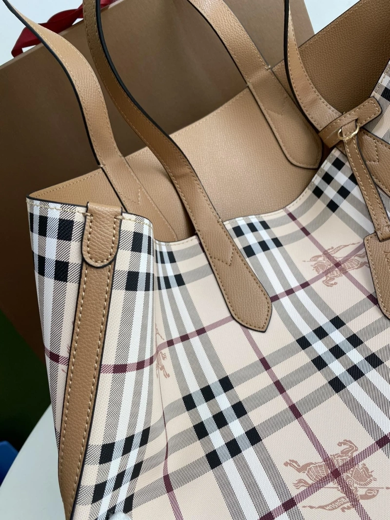 Bv*b*rry shopping bags 4237f-0532